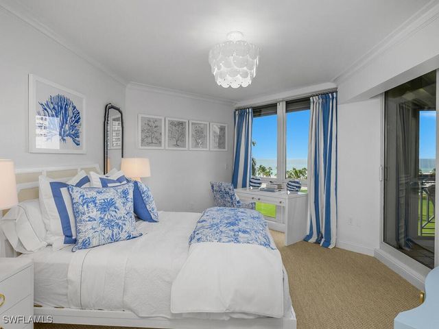 4021 Gulf Shore BLVD N 403, Naples, FL 34103