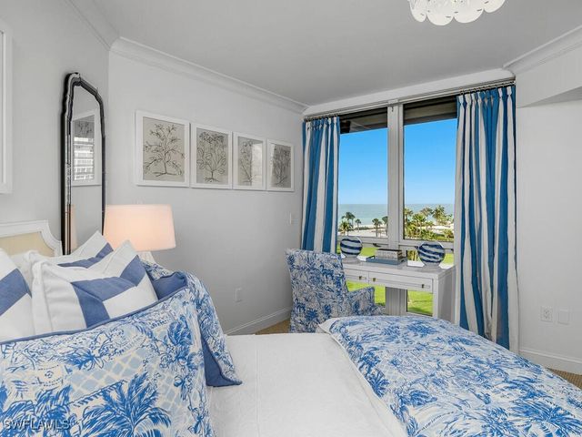 4021 Gulf Shore BLVD N 403, Naples, FL 34103