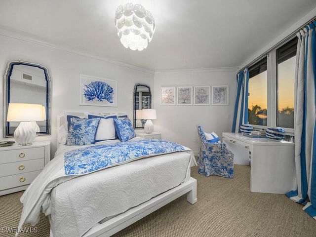 4021 Gulf Shore BLVD N 403, Naples, FL 34103