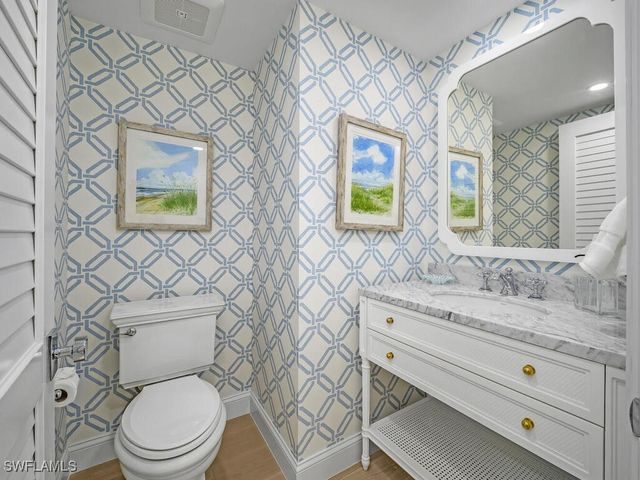 4021 Gulf Shore BLVD N 403, Naples, FL 34103