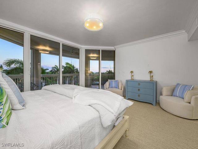 4021 Gulf Shore BLVD N 403, Naples, FL 34103