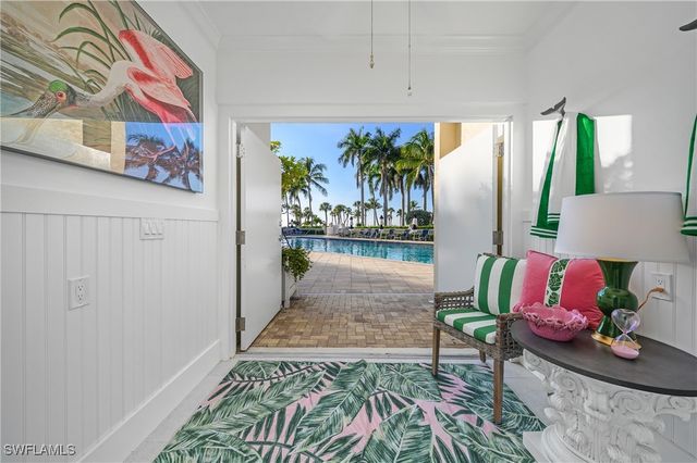 4021 Gulf Shore BLVD N 403, Naples, FL 34103