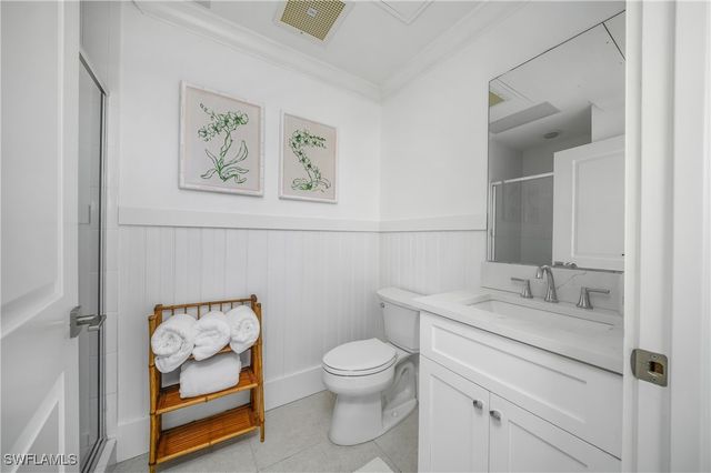 4021 Gulf Shore BLVD N 403, Naples, FL 34103