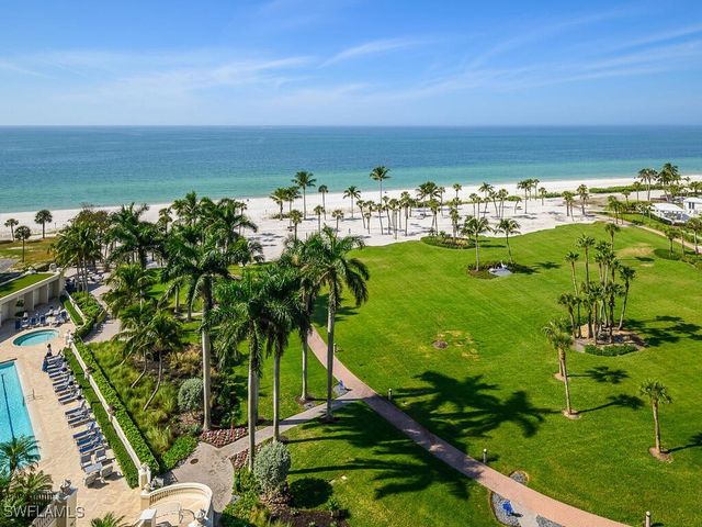 4021 Gulf Shore BLVD N 403, Naples, FL 34103