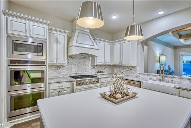 12821 N Palomino Lake Circle, Cypress, TX 77429