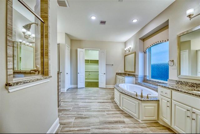 12821 N Palomino Lake Circle, Cypress, TX 77429