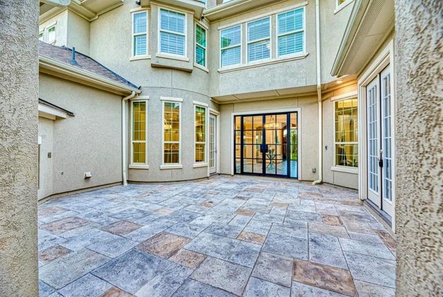 12821 N Palomino Lake Circle, Cypress, TX 77429