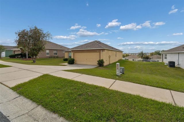 7643 WEEHAWKEN DRIVE, Zephyrhills, FL 33540