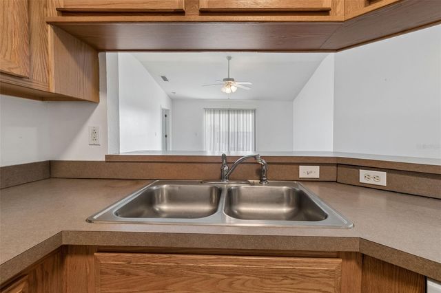 7643 WEEHAWKEN DRIVE, Zephyrhills, FL 33540