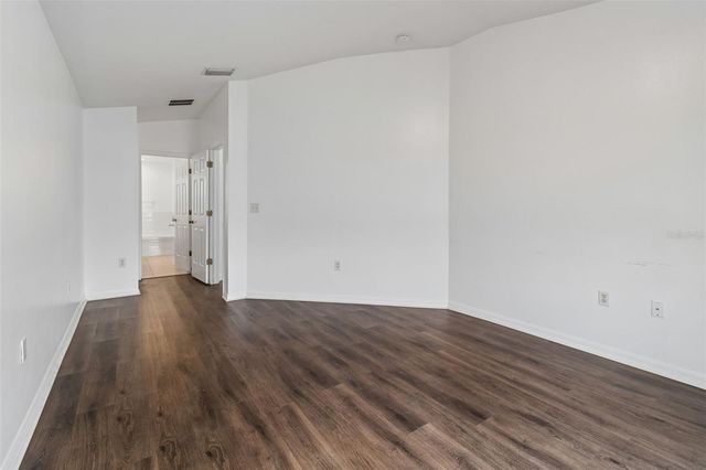 7643 WEEHAWKEN DRIVE, Zephyrhills, FL 33540