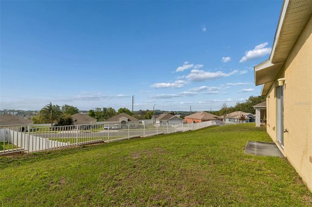 7643 WEEHAWKEN DRIVE, Zephyrhills, FL 33540