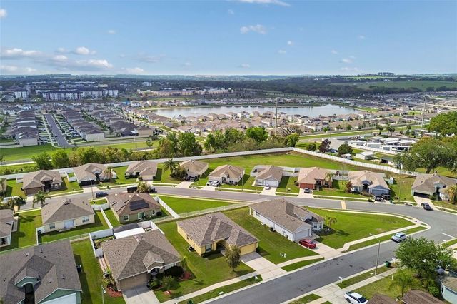 7643 WEEHAWKEN DRIVE, Zephyrhills, FL 33540