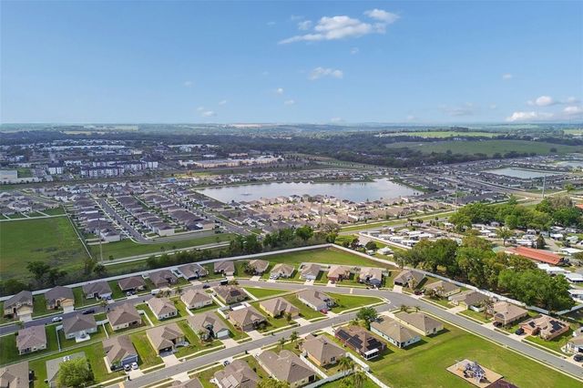 7643 WEEHAWKEN DRIVE, Zephyrhills, FL 33540