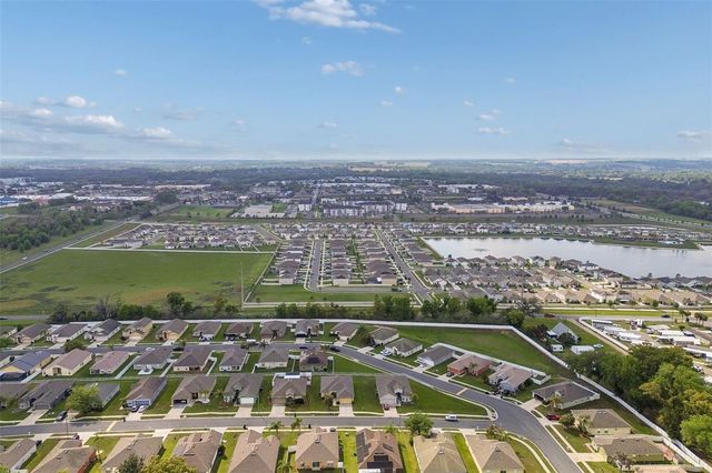 7643 WEEHAWKEN DRIVE, Zephyrhills, FL 33540