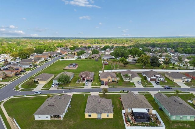 7643 WEEHAWKEN DRIVE, Zephyrhills, FL 33540