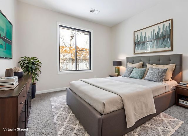 847 E Coach Road 1, Palatine, IL 60074