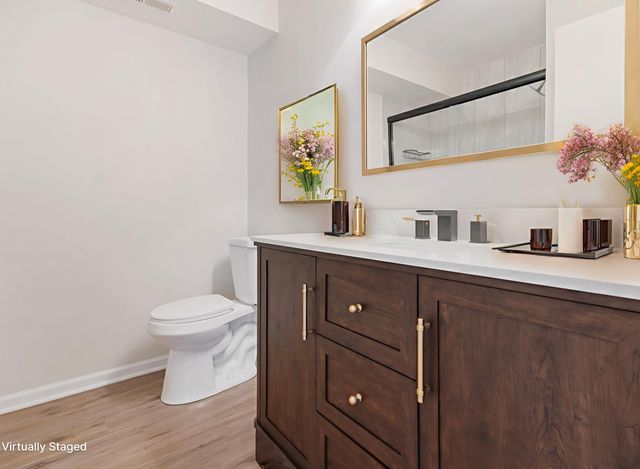 847 E Coach Road 1, Palatine, IL 60074