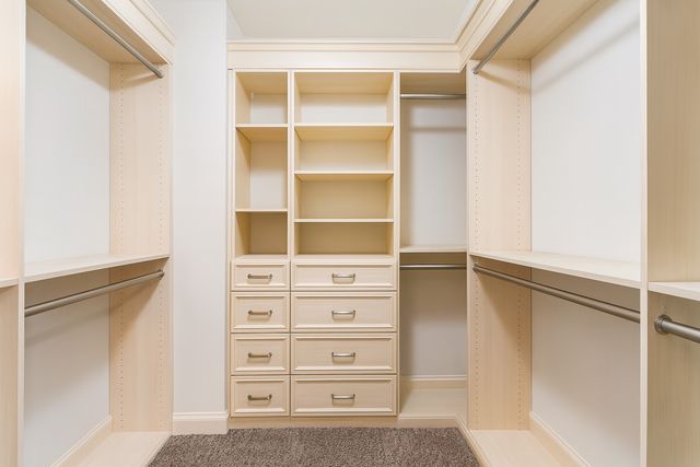 847 E Coach Road 1, Palatine, IL 60074