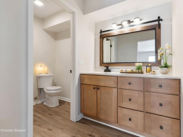 847 E Coach Road 1, Palatine, IL 60074