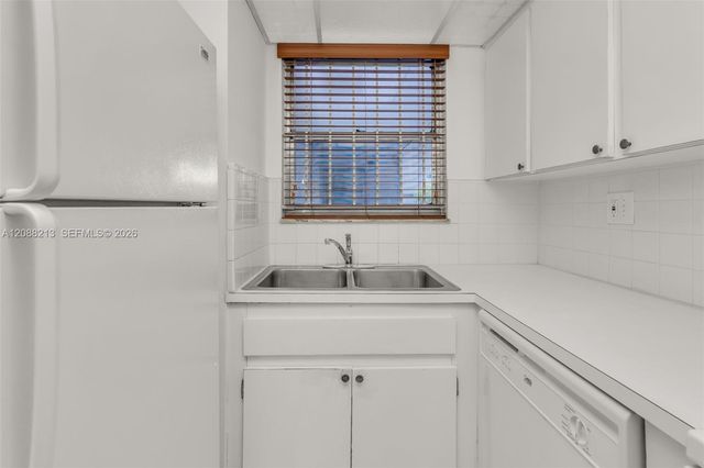 210 Fontainebleau Boulevard 410, Miami, FL 33172