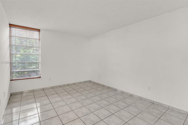 210 Fontainebleau Boulevard 410, Miami, FL 33172