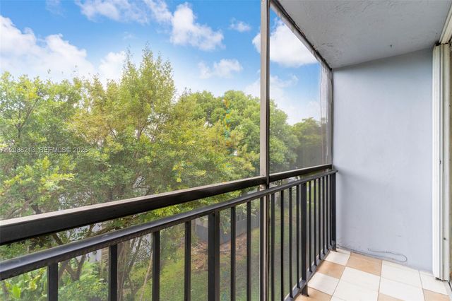 210 Fontainebleau Boulevard 410, Miami, FL 33172