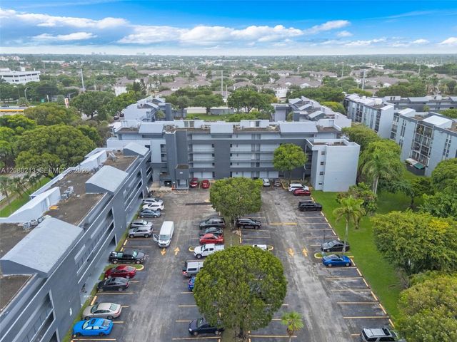 210 Fontainebleau Boulevard 410, Miami, FL 33172