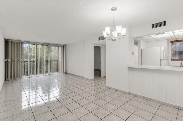 210 Fontainebleau Boulevard 410, Miami, FL 33172