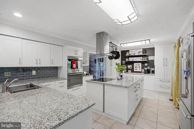12844 VALLEYHILL ST, Woodbridge, VA 22192