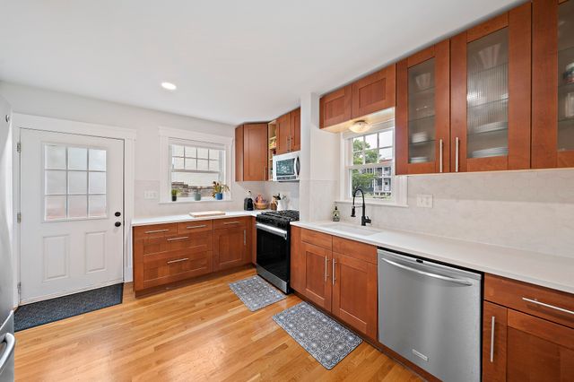 224 Summer St 1, Somerville, MA 02143