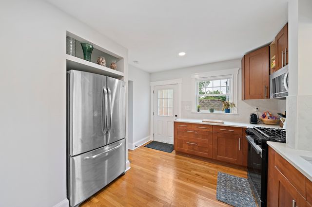 224 Summer St 1, Somerville, MA 02143