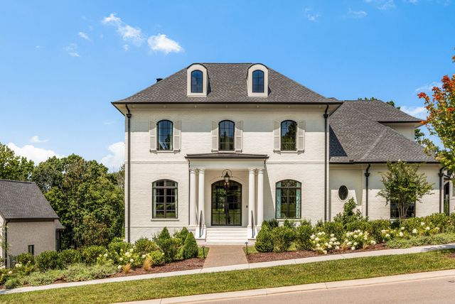 8073 Heirloom Blvd, College Grove, TN 37046