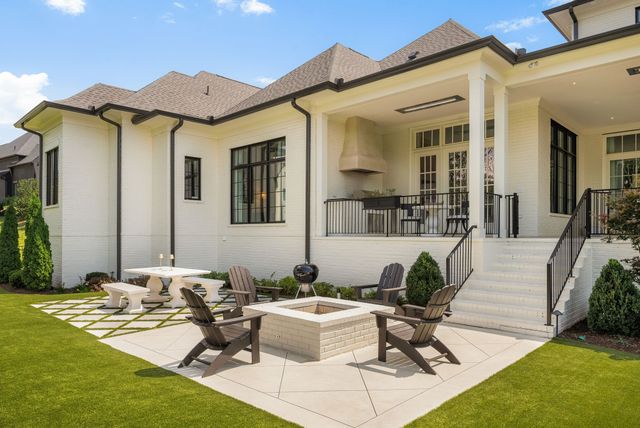 8073 Heirloom Blvd, College Grove, TN 37046