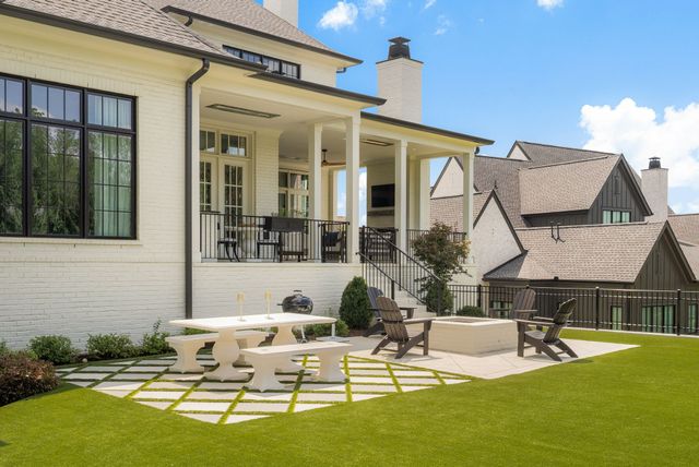 8073 Heirloom Blvd, College Grove, TN 37046