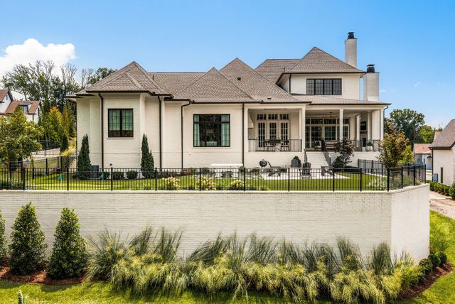 8073 Heirloom Blvd, College Grove, TN 37046