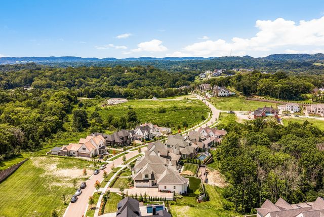8073 Heirloom Blvd, College Grove, TN 37046