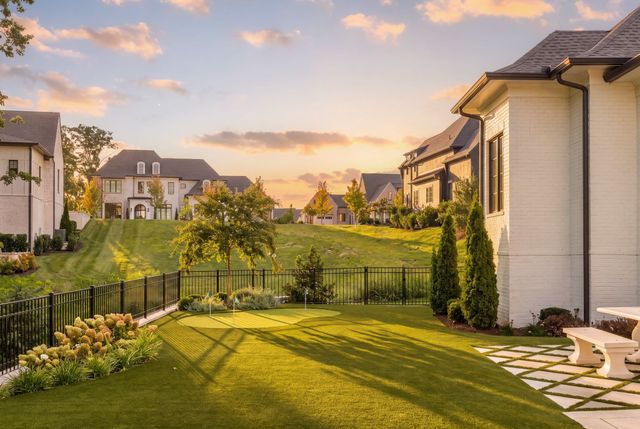 8073 Heirloom Blvd, College Grove, TN 37046