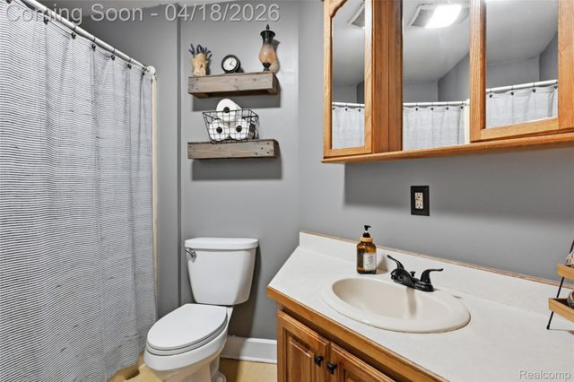 503 W Hamburg Street, Pinckney Village, MI 48169