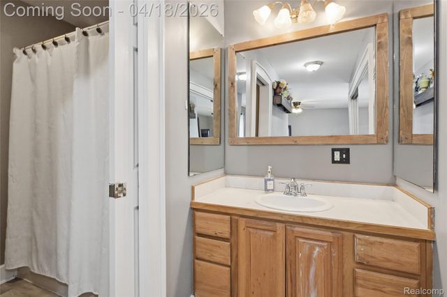 503 W Hamburg Street, Pinckney Village, MI 48169