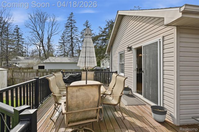 503 W Hamburg Street, Pinckney Village, MI 48169