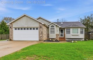 503 W Hamburg Street, Pinckney Village, MI 48169