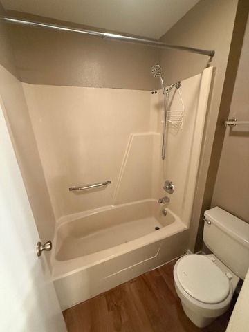 782 N Storer Avenue, Fayetteville, AR 72701