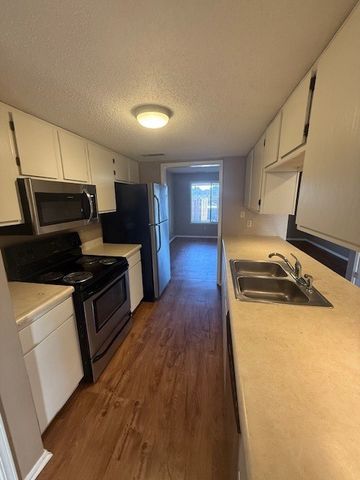 782 N Storer Avenue, Fayetteville, AR 72701