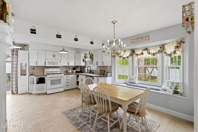 22 Bunker Hill Drive, Howell, NJ 07731