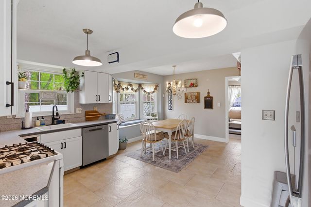 22 Bunker Hill Drive, Howell, NJ 07731