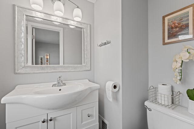 1053 3rd Avenue SE, Rochester, MN 55904