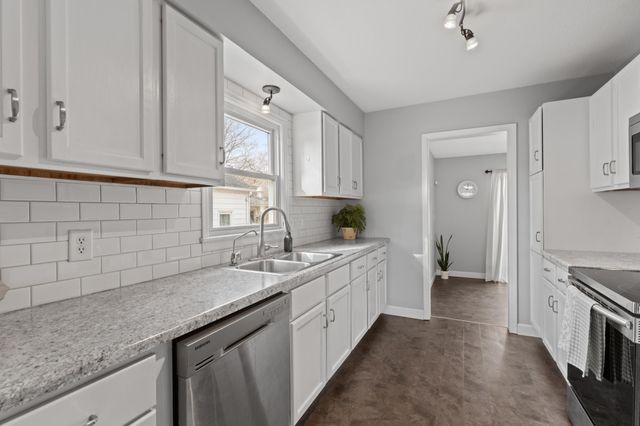 1053 3rd Avenue SE, Rochester, MN 55904