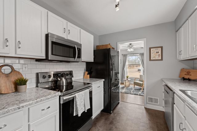 1053 3rd Avenue SE, Rochester, MN 55904