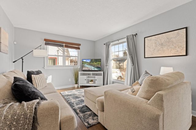 1053 3rd Avenue SE, Rochester, MN 55904