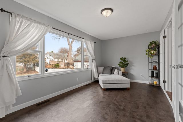 1053 3rd Avenue SE, Rochester, MN 55904